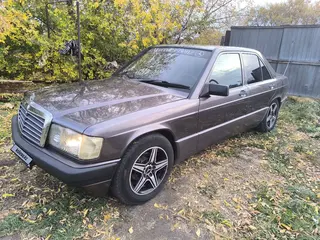 Mercedes-Benz 190, 1992