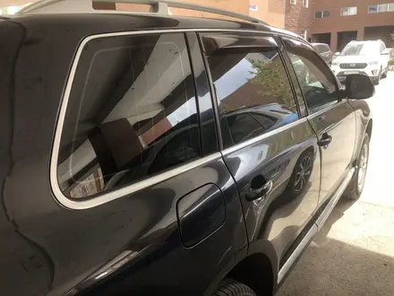 Volkswagen Touareg 2008 года за 7 900 000 тг. в Астана – фото 6