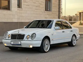 Mercedes-Benz E 55 AMG