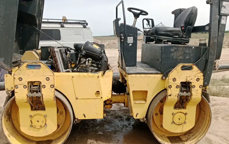 Bomag  BW 138 AD-5 2008 годаfor8 200 000 тг. в Алматы