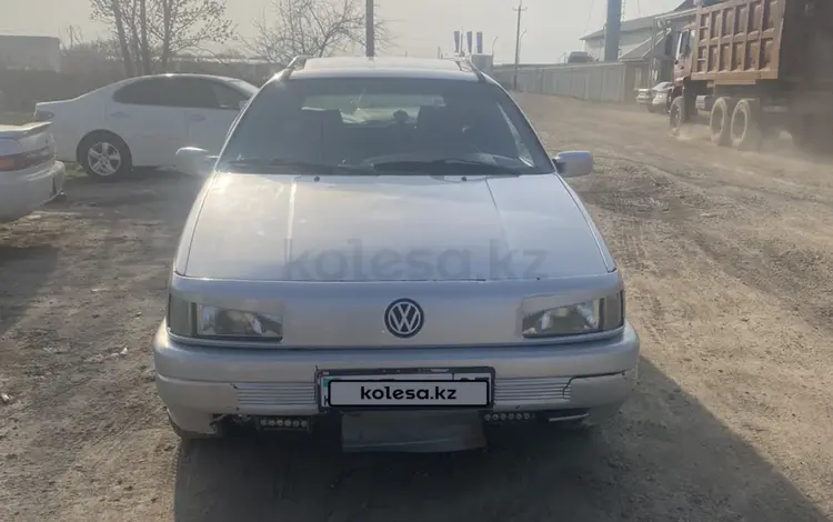 Volkswagen Passat 1993 года за 800 000 тг. в Алматы