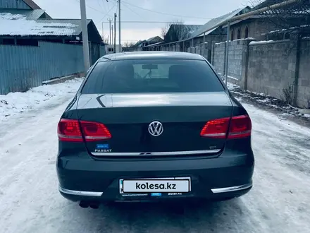 Volkswagen Passat 2014 года за 6 000 000 тг. в Алматы – фото 2