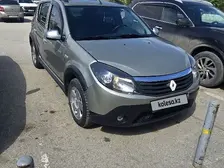 Renault Sandero Stepway, 2013