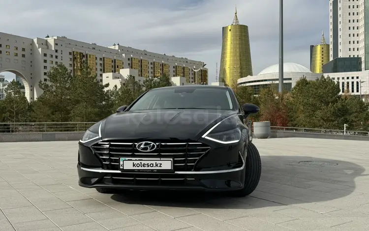 Hyundai Sonata 2022 года за 13 000 000 тг. в Астана