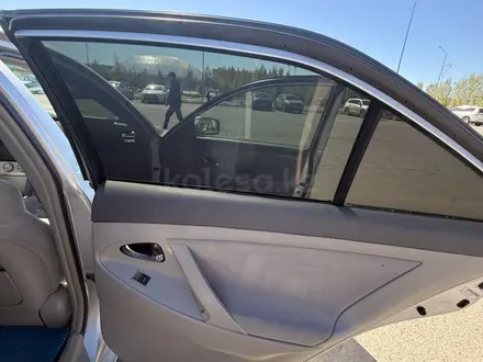 Toyota Camry 2009 года за 6 200 000 тг. в Уральск – фото 12