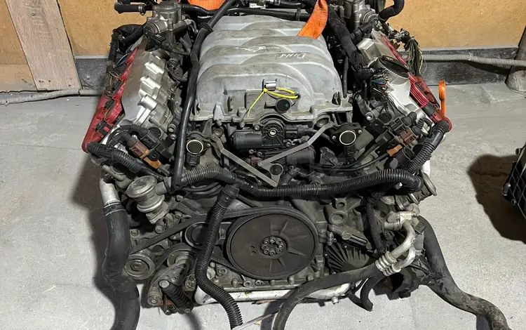 Двигатель Audi BAR Q7 4.2 FSI за 700 000 тг. в Алматы