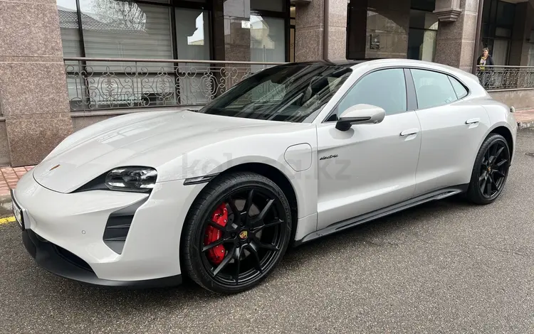 Porsche Taycan 2024 года за 63 000 000 тг. в Алматы