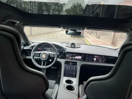 Porsche Taycan 2024 года за 63 000 000 тг. в Алматы – фото 8