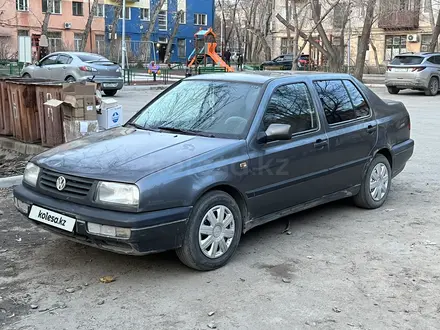 Volkswagen Vento 1993 года за 1 300 000 тг. в Астана – фото 4