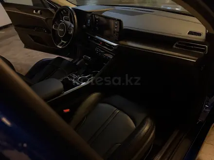 Kia K5 2023 года за 10 700 000 тг. в Алматы – фото 15