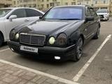 Mercedes-Benz E 320 1997 года за 2 100 000 тг. в Актау