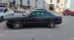 Mercedes-Benz E 320 1997 годаүшін2 100 000 тг. в Актау – фото 4