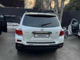Toyota Highlander 2013 года за 15 800 000 тг. в Алматы