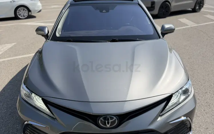 Toyota Camry 2021 года за 15 000 000 тг. в Алматы