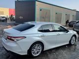 Toyota Camry 2019 года за 15 500 000 тг. в Астана – фото 3