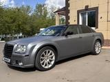 Chrysler 300C 2007 года за 7 500 000 тг. в Караганда – фото 2
