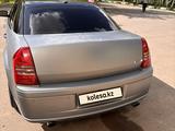 Chrysler 300C 2007 года за 7 500 000 тг. в Караганда – фото 4