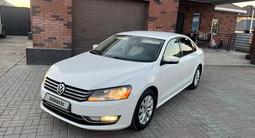 Volkswagen Passat 2014 года за 4 800 000 тг. в Атырау