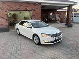 Volkswagen Passat 2014 года за 4 800 000 тг. в Атырау – фото 3