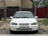 Toyota Camry 1998 года за 2 750 000 тг. в Алматы