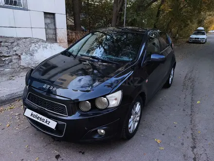 Chevrolet Aveo 2013 года за 3 100 000 тг. в Астана – фото 4