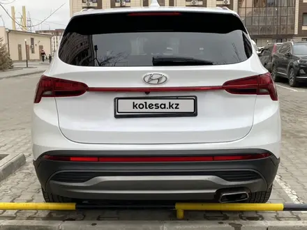 Hyundai Santa Fe 2021 года за 14 000 000 тг. в Атырау – фото 4