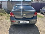 Chevrolet Cruze 2011 года за 2 800 000 тг. в Актобе – фото 4