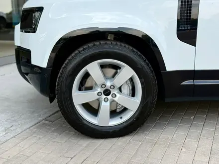 Land Rover Defender X-Dynamic SE 2026 года за 75 163 000 тг. в Алматы – фото 13