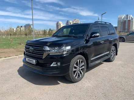 Toyota Land Cruiser 2018 года за 43 500 000 тг. в Астана – фото 4