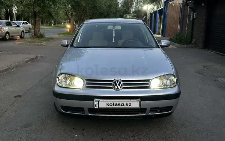 Volkswagen Golf 2001 года за 2 800 000 тг. в Астана