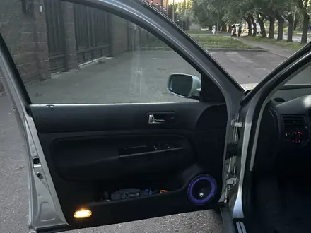 Volkswagen Golf 2001 года за 2 800 000 тг. в Астана – фото 7