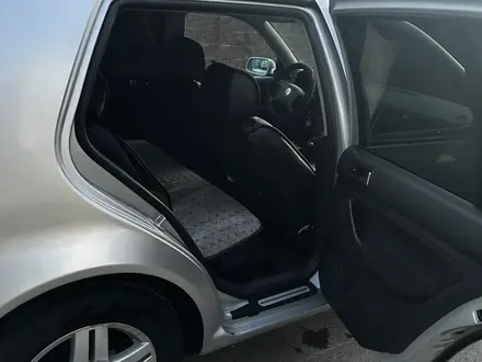 Volkswagen Golf 2001 года за 2 800 000 тг. в Астана – фото 9