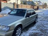 Mercedes-Benz E 230 1992 года за 1 800 000 тг. в Алматы – фото 3