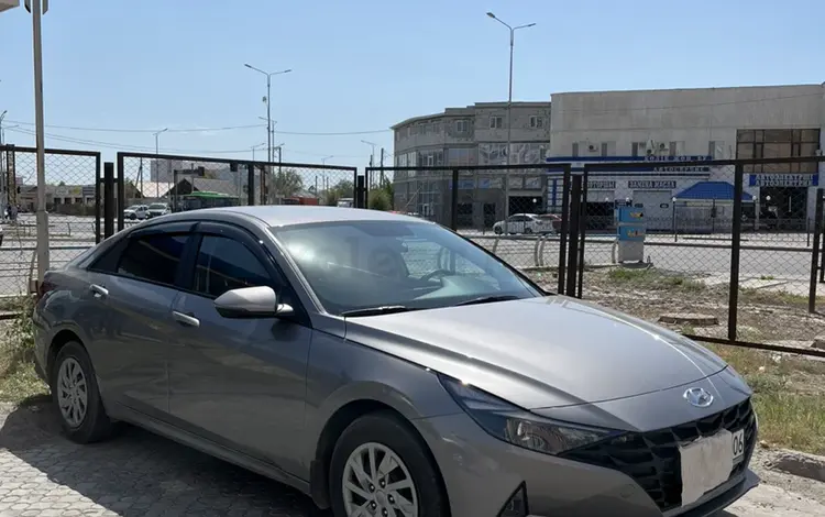 Hyundai Elantra 2021 годаfor10 500 000 тг. в Атырау