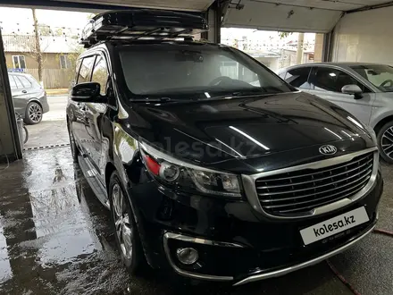 Kia Carnival 2017 года за 12 500 000 тг. в Шымкент – фото 16
