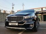 Kia Carnival 2017 года за 12 500 000 тг. в Шымкент – фото 3