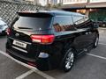 Kia Carnival 2017 года за 12 500 000 тг. в Шымкент – фото 2