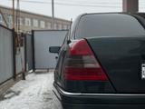 Mercedes-Benz C 200 1996 годаүшін2 100 000 тг. в Атырау – фото 4