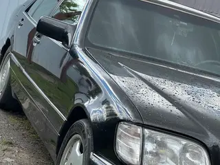 Mercedes-Benz S-Class, 1995