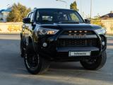 Toyota 4Runner 2015 года за 18 200 000 тг. в Атырау