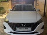 Hyundai Accent 2022 года за 7 500 000 тг. в Шымкент – фото 2