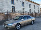 Toyota Camry 1999 года за 3 900 000 тг. в Шымкент – фото 2