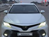 Toyota Camry 2020 годаfor13 800 000 тг. в Шымкент