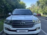 Toyota Land Cruiser 2017 годаүшін31 700 000 тг. в Алматы