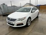 Volkswagen Passat CC 2011 года за 6 000 000 тг. в Атырау – фото 2