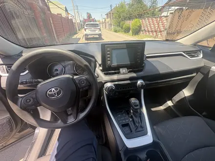 Toyota RAV4 2019 года за 12 500 000 тг. в Алматы – фото 8