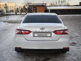 Toyota Camry 2019 годаfor15 000 000 тг. в Астана – фото 4