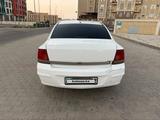 Opel Astra 2010 года за 2 000 000 тг. в Актау – фото 2