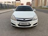 Opel Astra 2010 года за 2 000 000 тг. в Актау