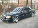 Mercedes-Benz E 430 1990 года за 5 300 000 тг. в Алматы – фото 5